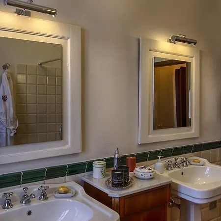 Le Suites Di Castello Di Ama Resort *