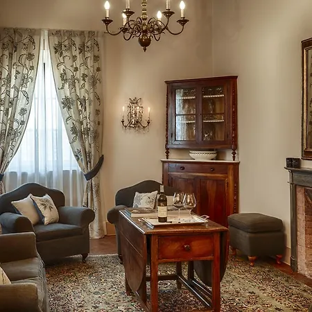 Le Suites Di Castello Di Ama Resort *